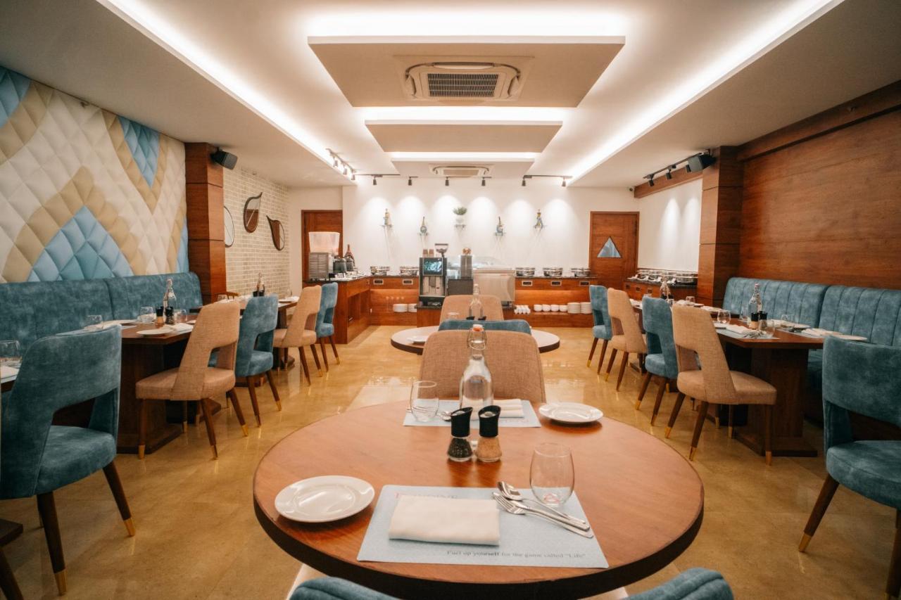 Playotel Premier Vijay Nagar Ιντόρ Εξωτερικό φωτογραφία