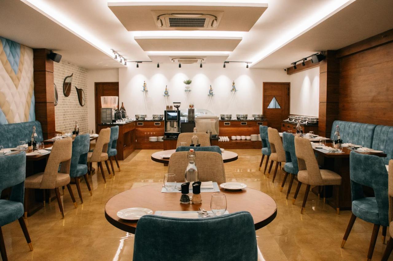 Playotel Premier Vijay Nagar Ιντόρ Εξωτερικό φωτογραφία