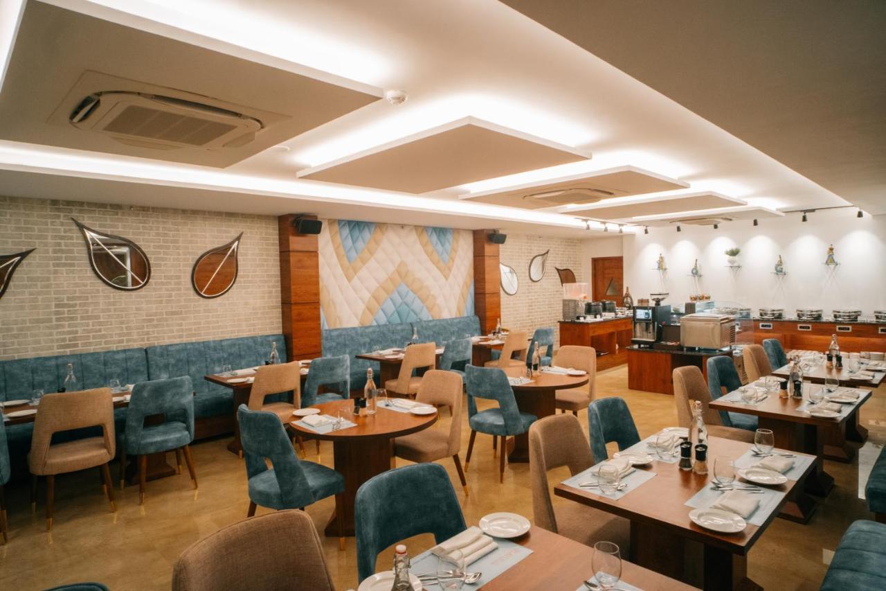 Playotel Premier Vijay Nagar Ιντόρ Εξωτερικό φωτογραφία
