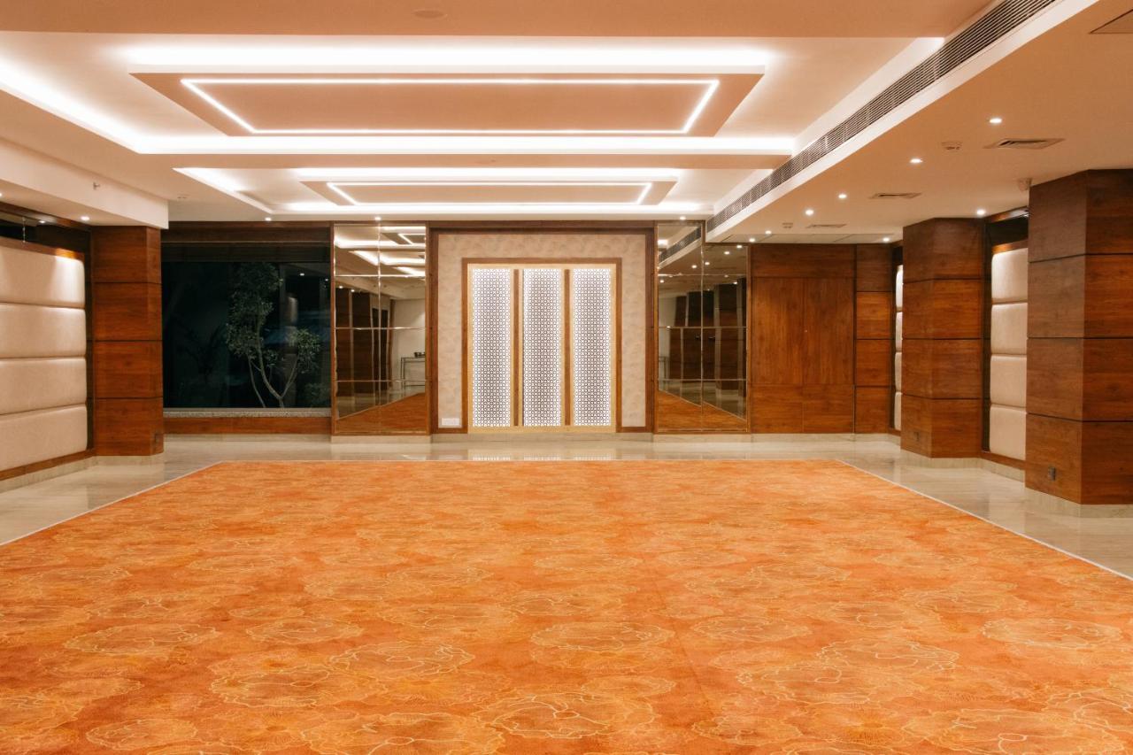 Playotel Premier Vijay Nagar Ιντόρ Εξωτερικό φωτογραφία