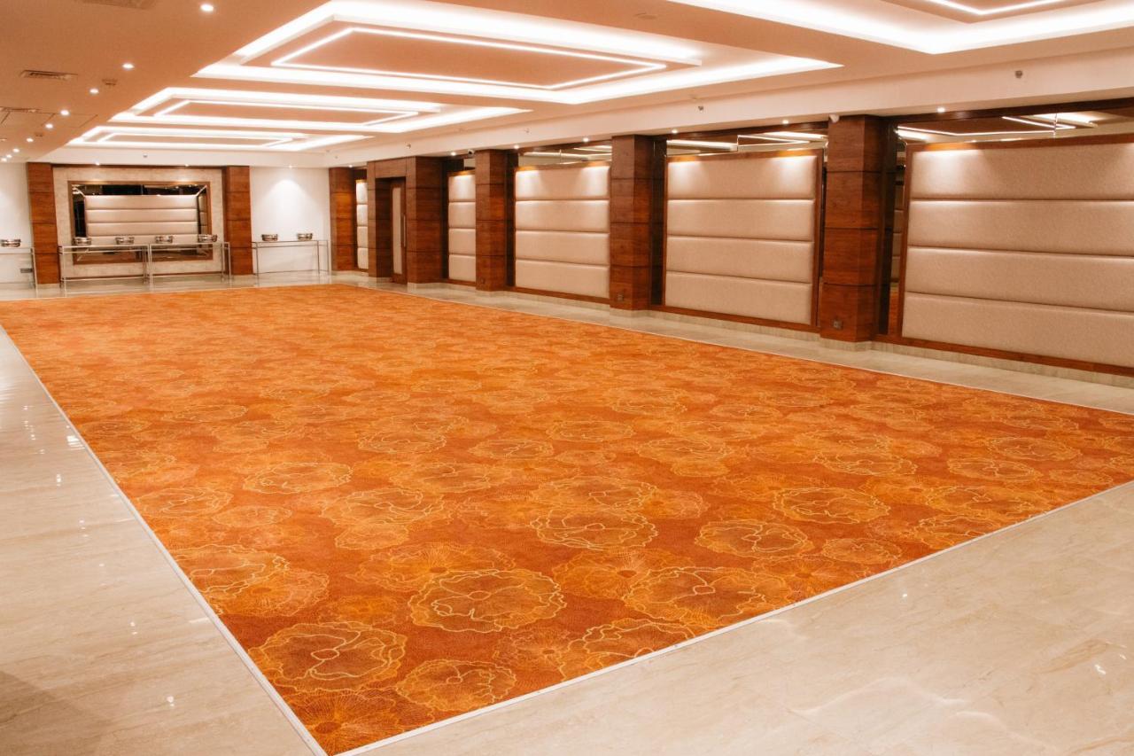 Playotel Premier Vijay Nagar Ιντόρ Εξωτερικό φωτογραφία