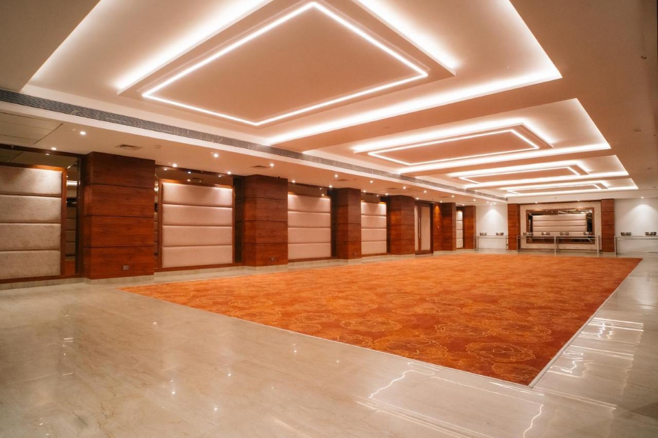 Playotel Premier Vijay Nagar Ιντόρ Εξωτερικό φωτογραφία