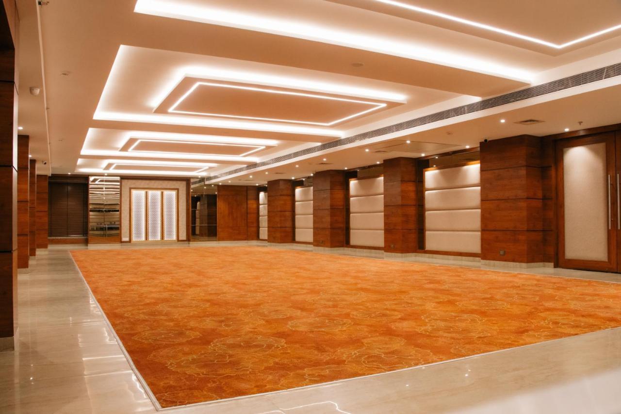 Playotel Premier Vijay Nagar Ιντόρ Εξωτερικό φωτογραφία