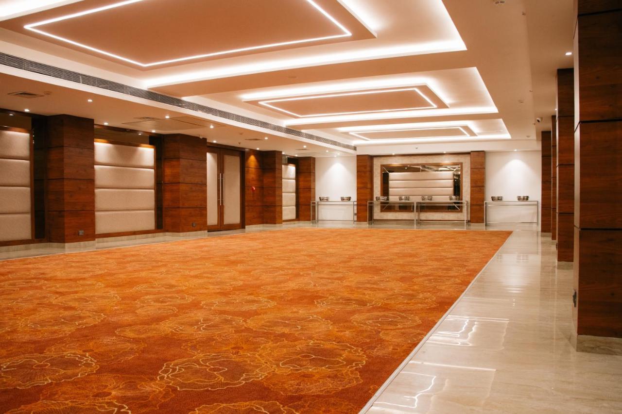 Playotel Premier Vijay Nagar Ιντόρ Εξωτερικό φωτογραφία